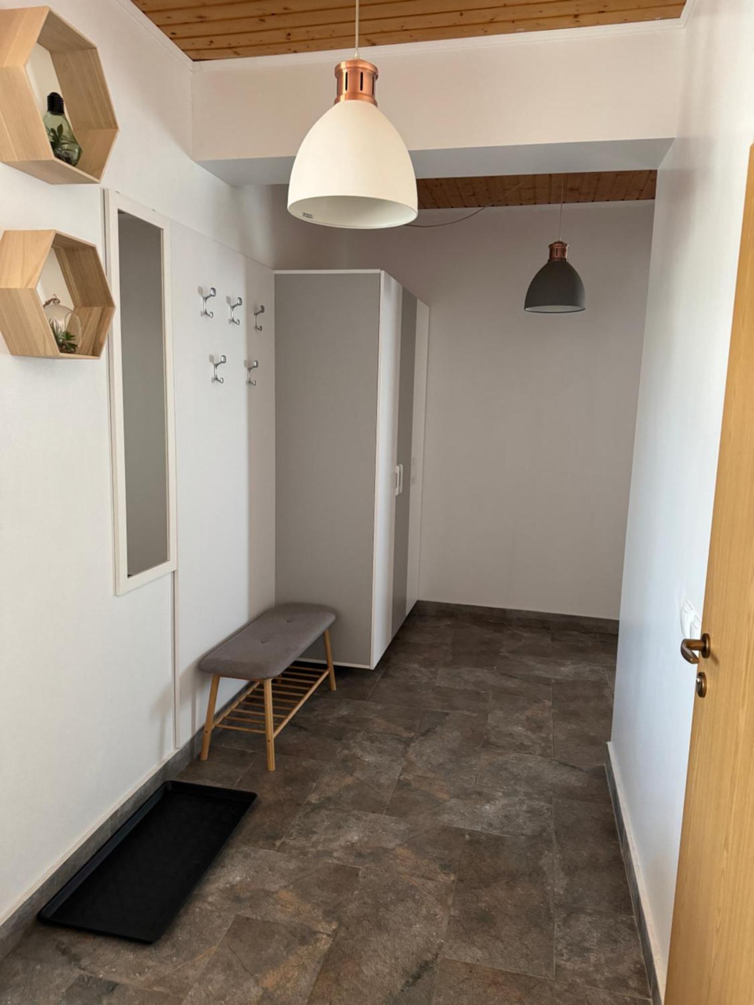 Red Family Apartments Пелтініш Номер фото